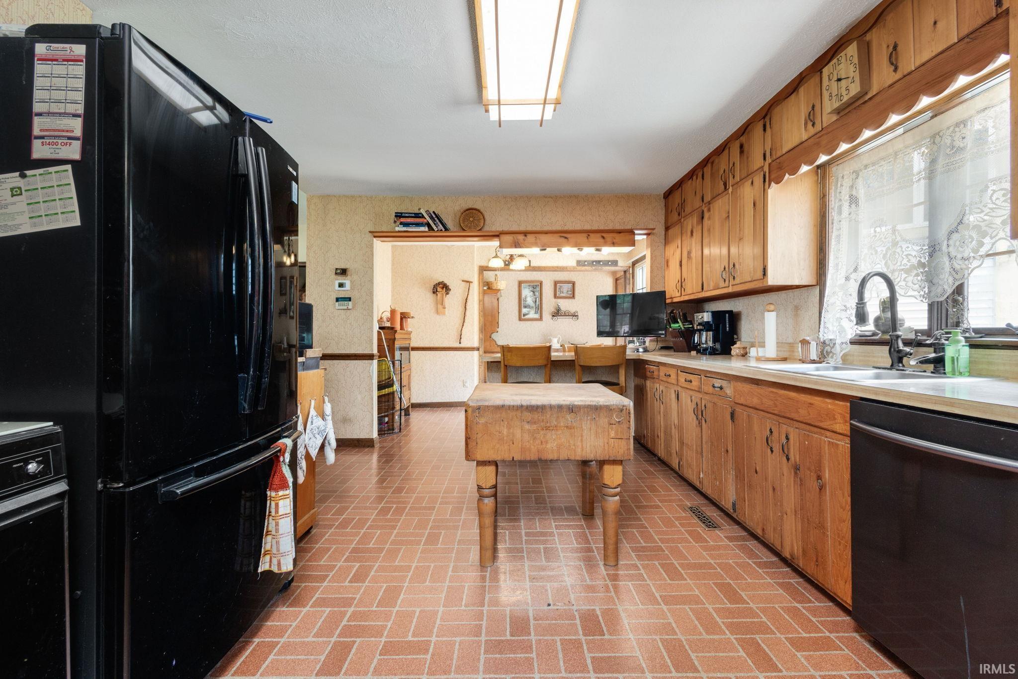 22150 Kern Road South Bend, IN 46614 - Photo 8 of 40