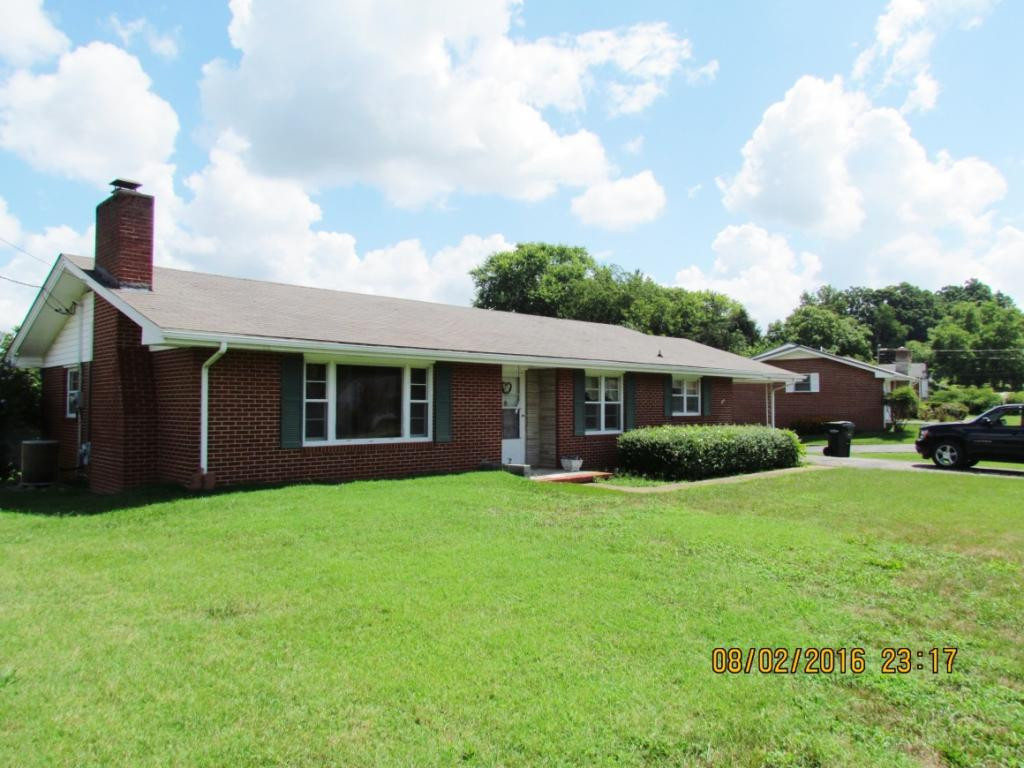 106 Reed Avenue Greeneville, TN 37743 - Photo 4 of 26 Photo 4