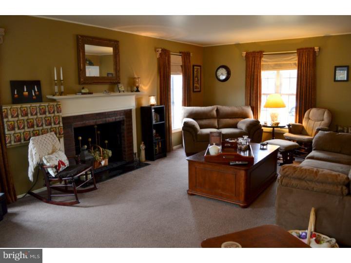 55 Tinder Road Levittown, PA 19056 - Photo 7 of 18 Living Room