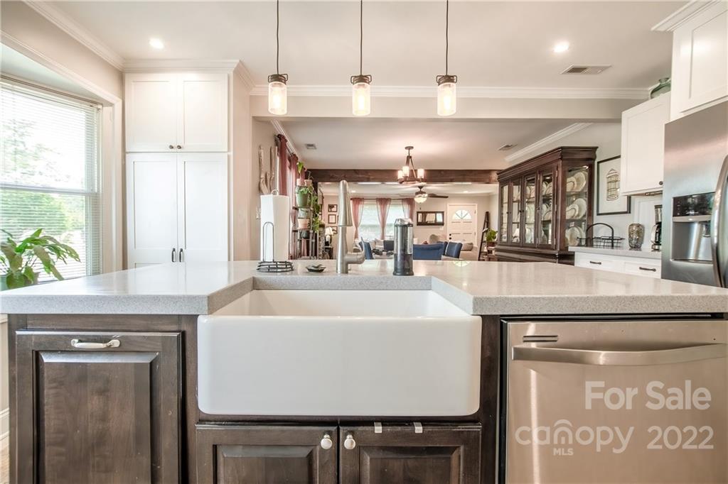 127 West Springdale Road Rock Hill, SC 29730 - Photo 11 of 28 Gallery Image 11