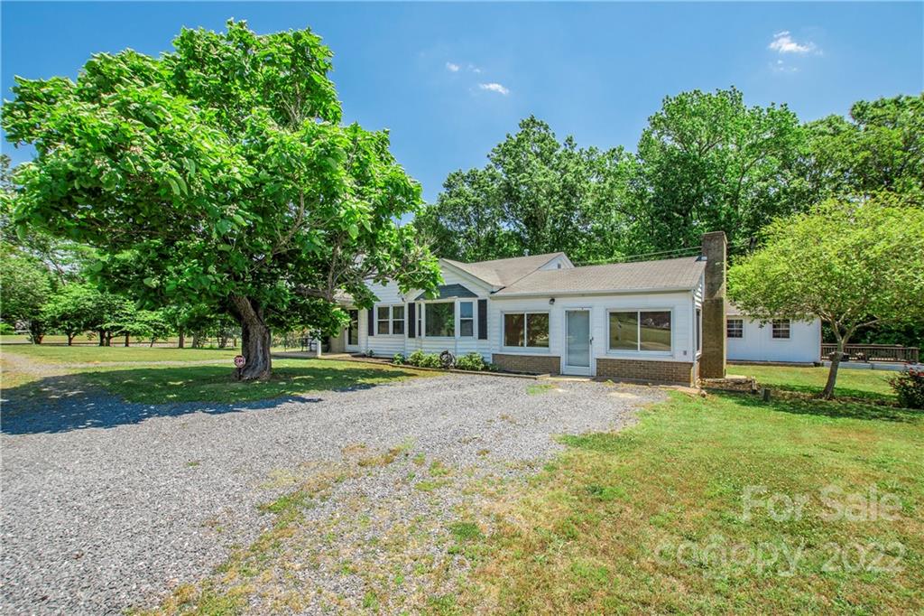 127 West Springdale Road Rock Hill, SC 29730 - Photo 3 of 28 Gallery Image 3