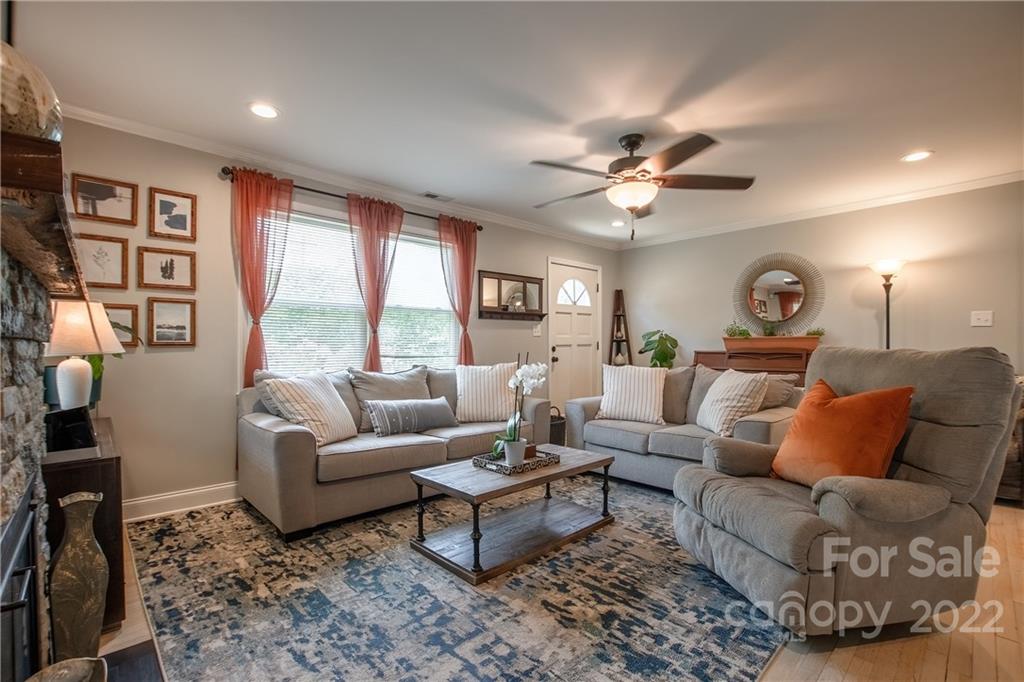 127 West Springdale Road Rock Hill, SC 29730 - Photo 5 of 28 Gallery Image 5