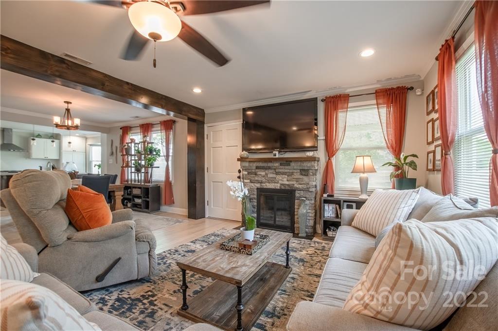 127 West Springdale Road Rock Hill, SC 29730 - Photo 6 of 28 Gallery Image 6