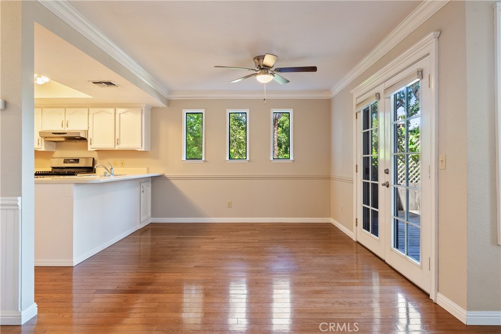 6815 Santa Lucia Road, Unit 5 Atascadero, CA 93422 - Photo 14 of 44 Imagine the many meals and festive occasions spent with family and friends in this dining area.