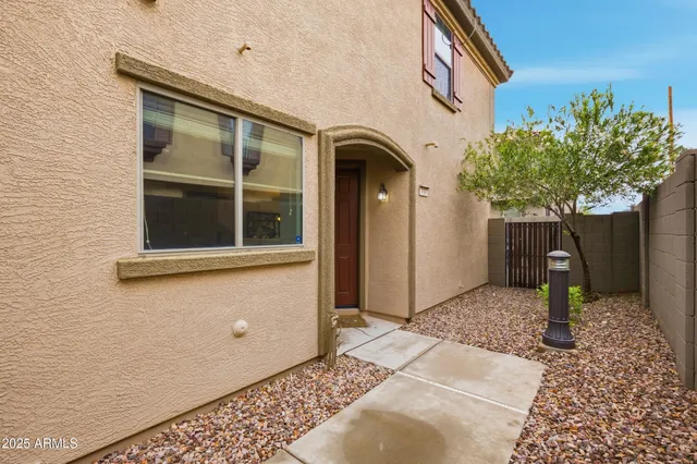 $1,999 | 1255 South Rialto, Unit 162, Mesa, AZ 85209