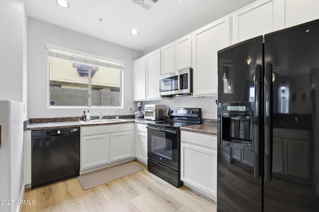 $1,999 | 1255 South Rialto, Unit 162, Mesa, AZ 85209