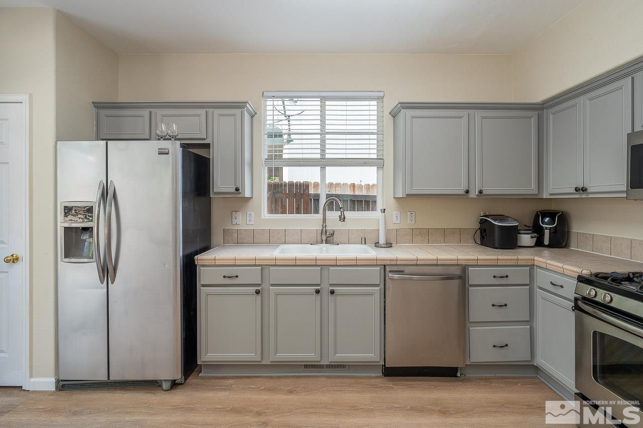 5850 September Circle Reno, NV 89523 - Photo 9 of 28 Photo 9