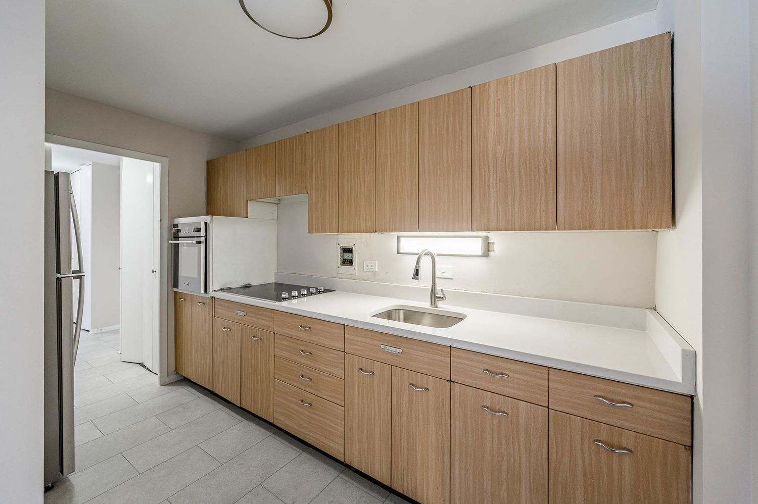 5701 North Sheridan Road, Unit 10R Chicago, IL 60660 - Photo 5 of 8
