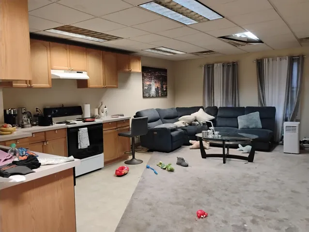 $395,000 | 362 Amherst Street, Manchester, NH 03104