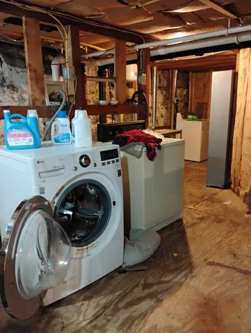 $395,000 | 362 Amherst Street, Manchester, NH 03104