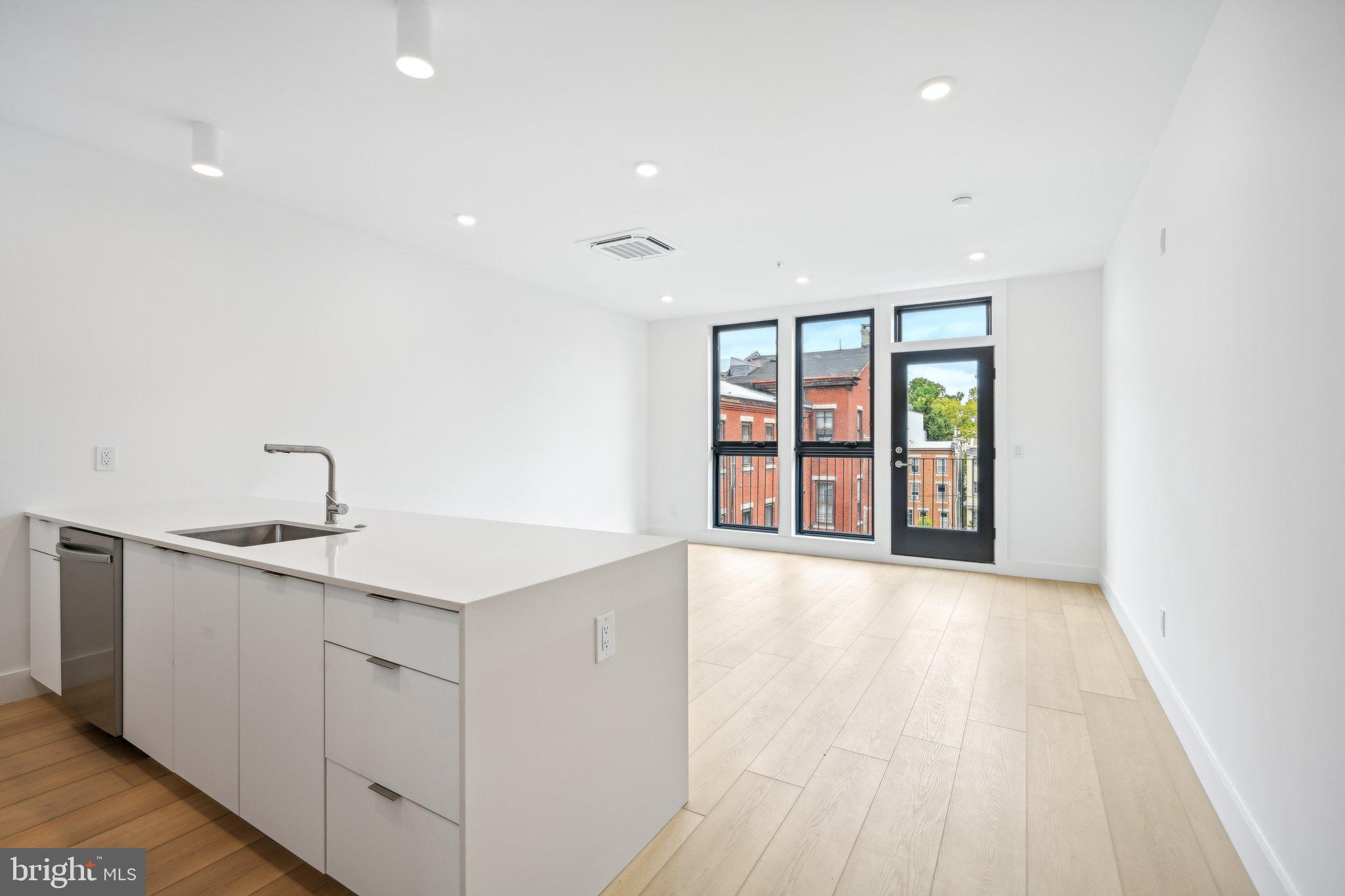 2007 Cambridge Street, Unit 10A Philadelphia, PA 19130 - Photo 8 of 20