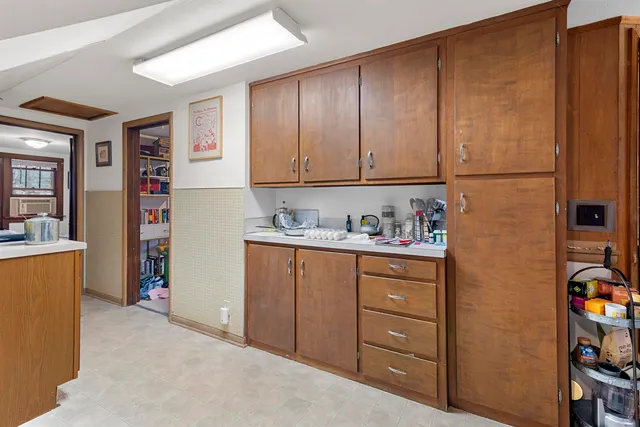 $519,000 | 512 South Mills Street, Madison, WI 53715