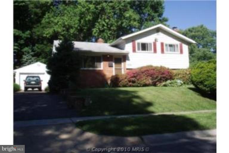 9720 Holmhurst Road Bethesda, MD 20817 - Photo 28 of 30 Street View
