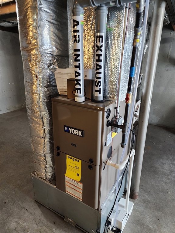 405 Queen Lake Road Phillipston, MA 01331 - Photo 20 of 25 a view of water heater room