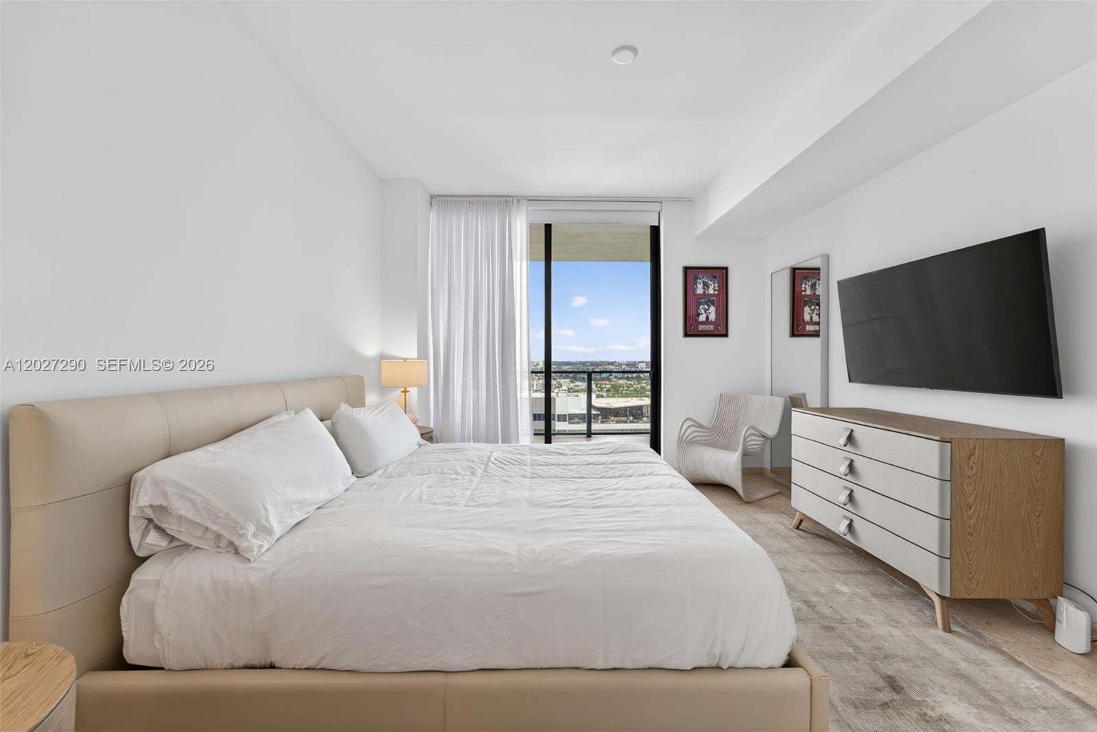 88 Southwest 7th Street, Unit 2408 Miami, FL 33130 - Photo 10 of 20