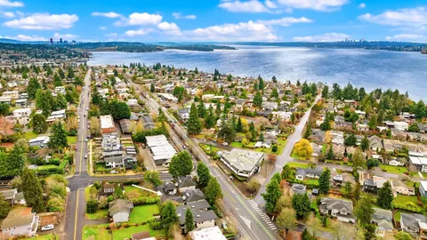 $899,998 | 12 18th Avenue, Unit A, Kirkland, WA 98033