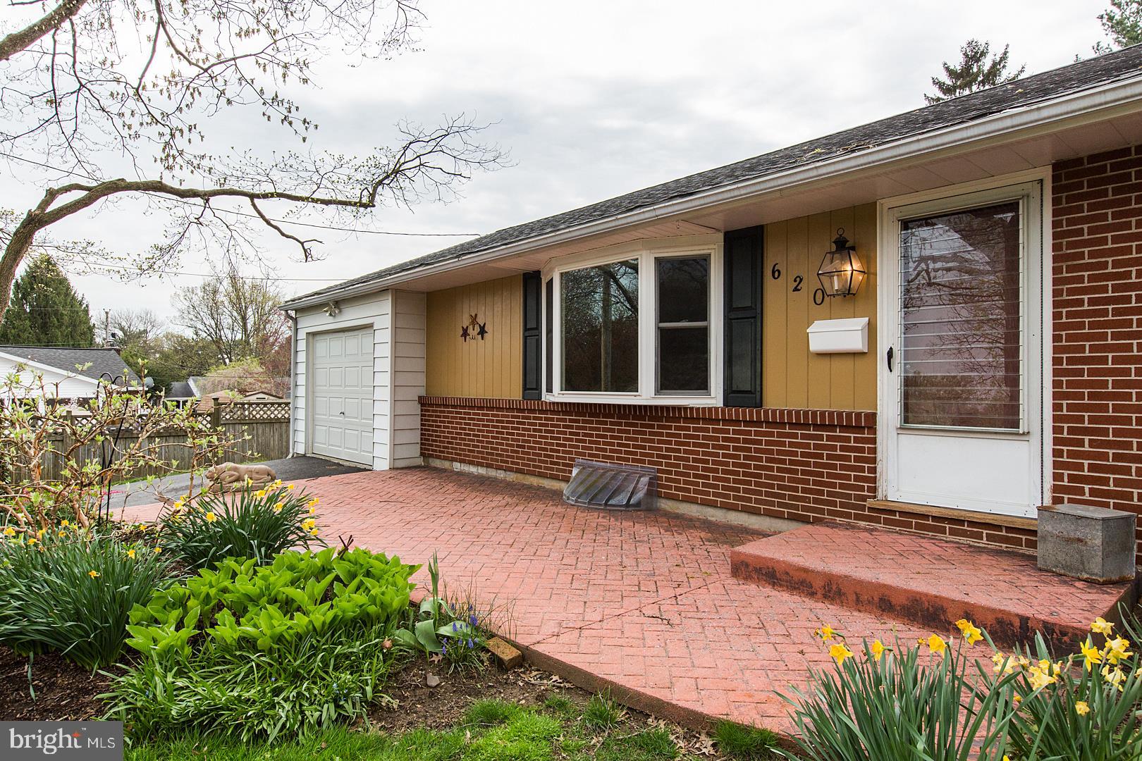 620 Bermuda Road Lancaster, PA 17603 - Photo 2 of 60 Gallery Image 2