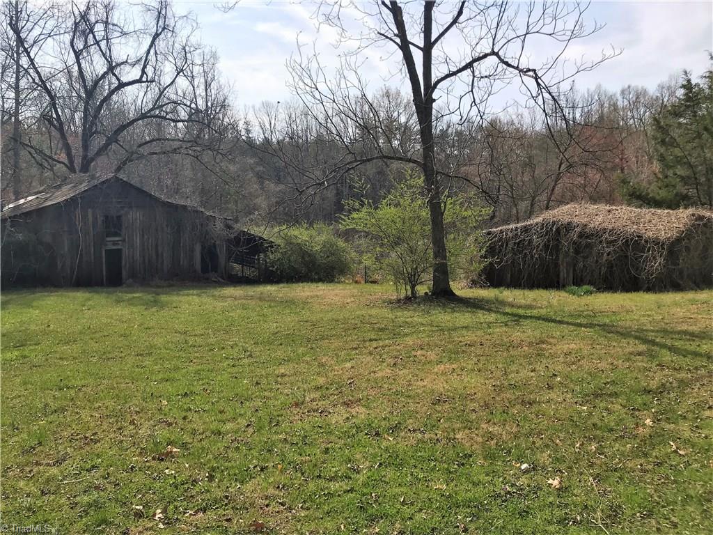 931 Webb Road Madison, NC 27025 - Photo 7 of 17 Gallery Image 7