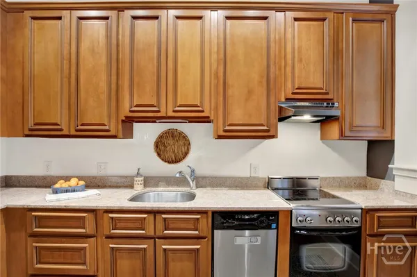 $415,000 | 125 East Broad Street, Unit 2D, Savannah, GA 31401