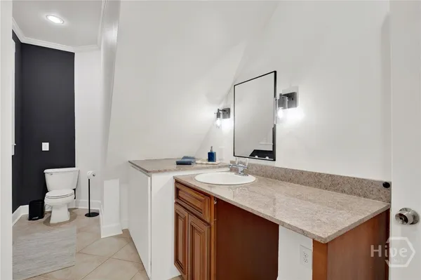 $415,000 | 125 East Broad Street, Unit 2D, Savannah, GA 31401