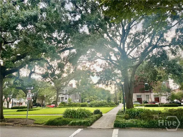 $415,000 | 125 East Broad Street, Unit 2D, Savannah, GA 31401
