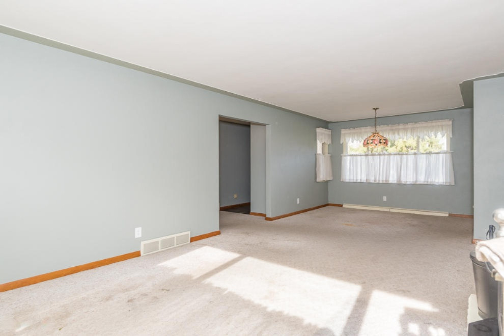 4330 Watkins Road Battle Creek, MI 49015 - Photo 36 of 56 dining area (1)