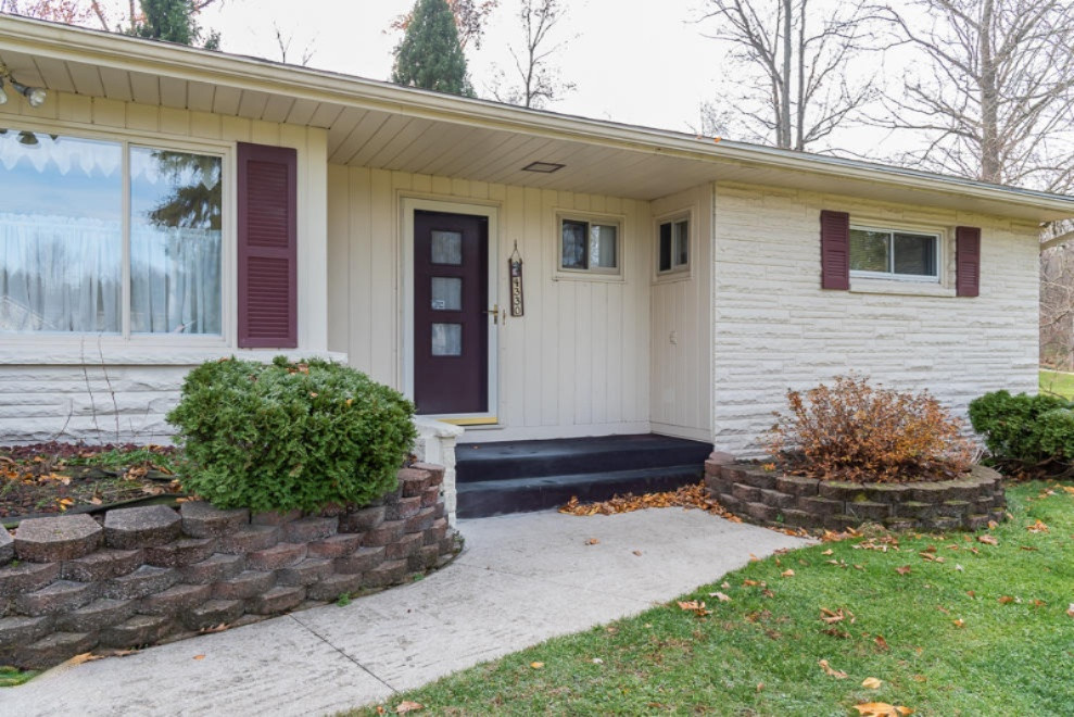 4330 Watkins Road Battle Creek, MI 49015 - Photo 6 of 56 front door