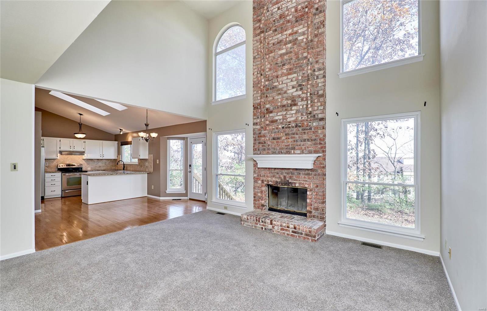 104 Westridge Parc Lane Ellisville, MO 63021 - Photo 5 of 33