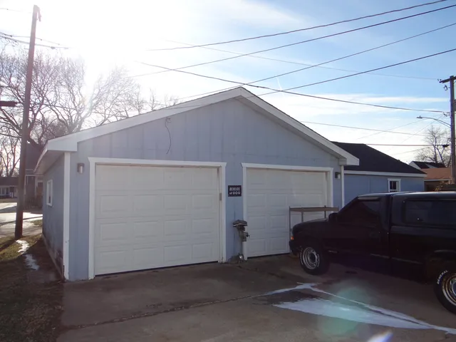 $217,900 | 831 Douglas Street, Morris, IL 60450