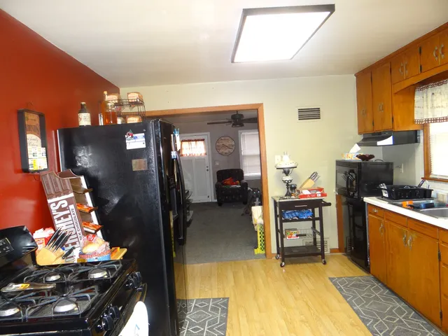 $217,900 | 831 Douglas Street, Morris, IL 60450