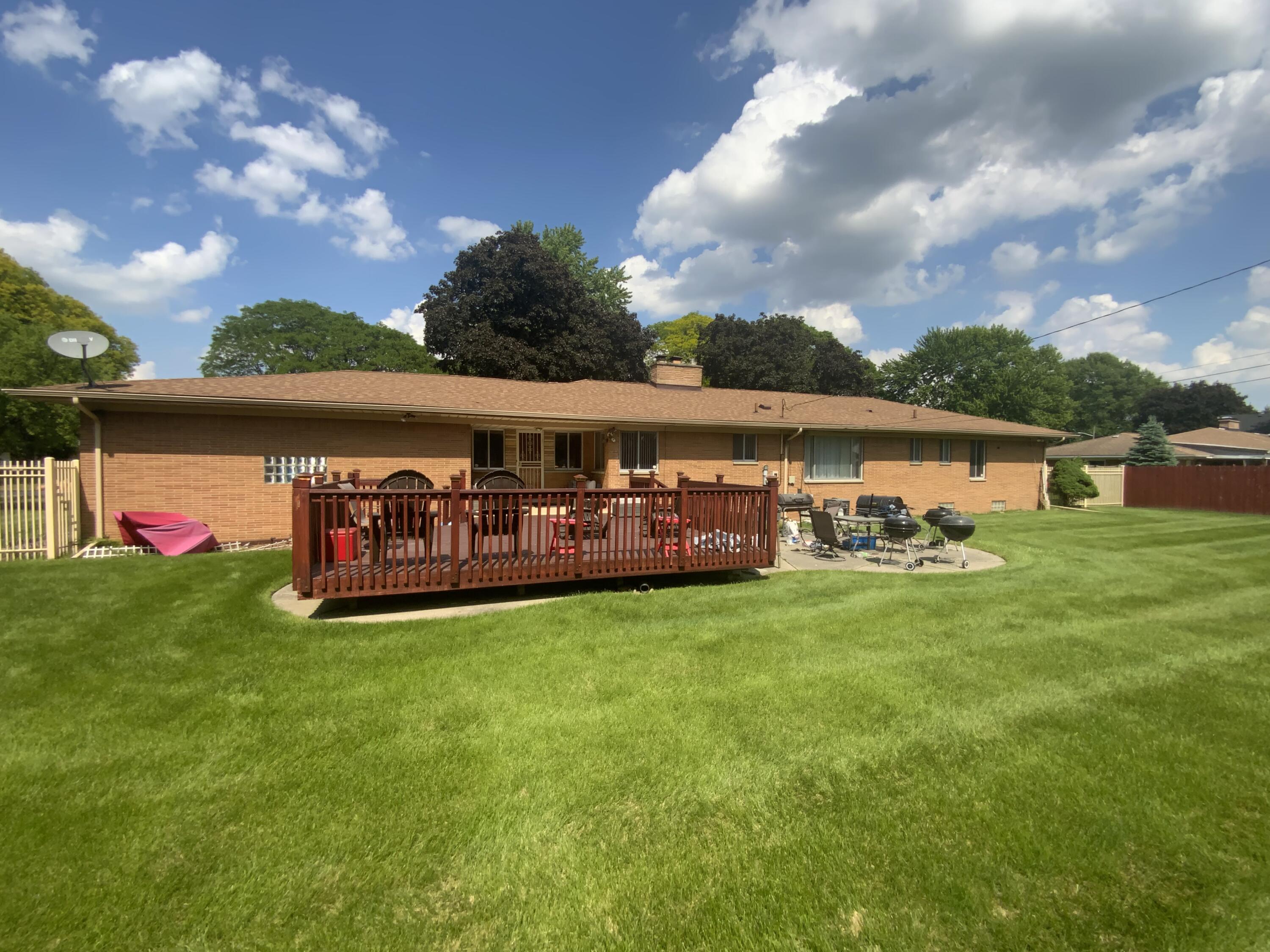 26355 Graham Road Redford, MI 48239 - Photo 13 of 20 IMG_8703