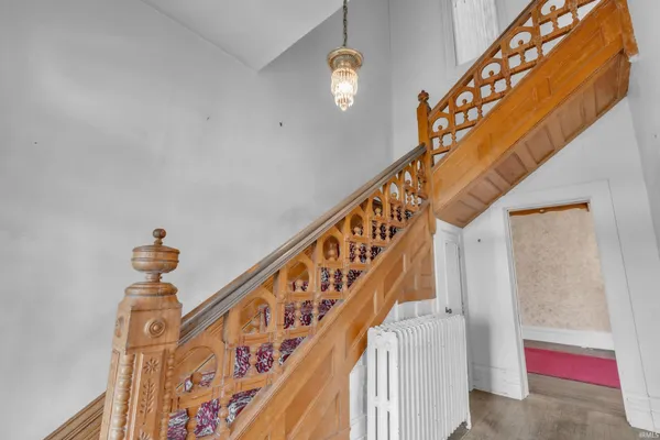 $213,500 | 208 South Morton Street, Kendallville, IN 46755
