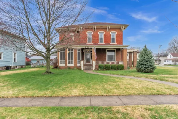 $213,500 | 208 South Morton Street, Kendallville, IN 46755