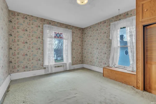 $213,500 | 208 South Morton Street, Kendallville, IN 46755