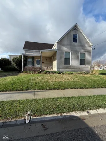 $205,000 | 409 South Street, Batesville, IN 47006