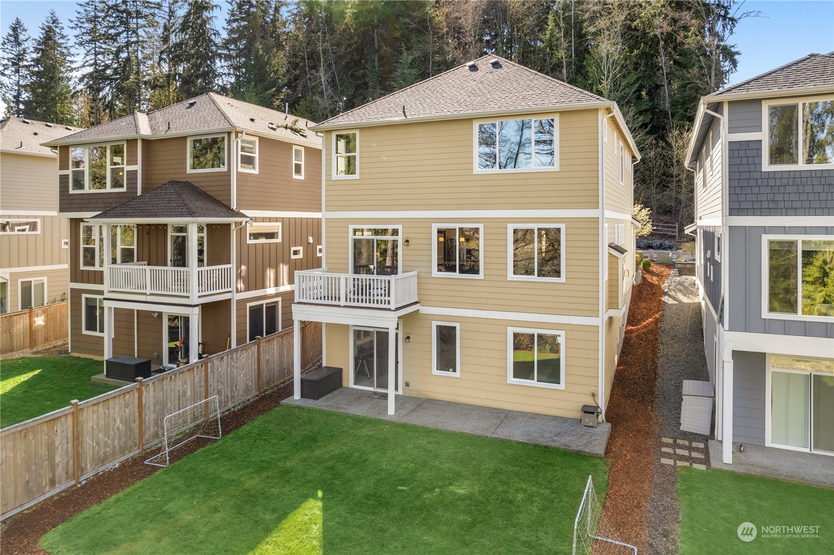 17817 3rd Avenue Southeast Bothell, WA 98012 - Photo 32 of 38