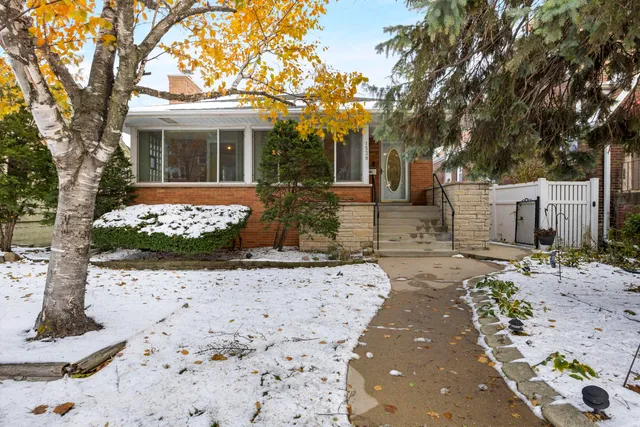 $272,500 | 1539 Warwick Avenue, Whiting, IN 46394