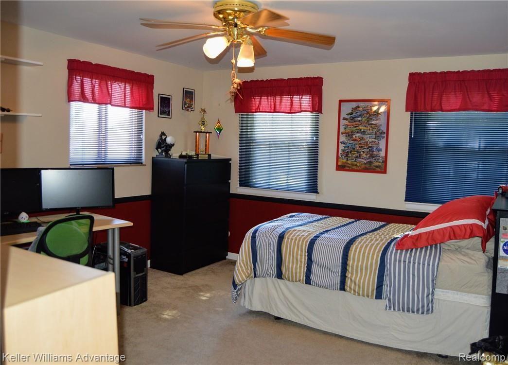 36292 Curtis Road Livonia, MI 48152 - Photo 17 of 26 Bedroom 4.jpg