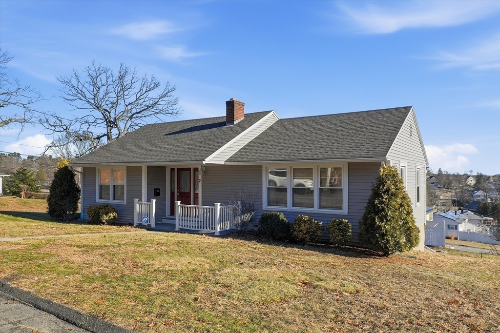 2 Oak Knoll Road Methuen, MA 01844 - Photo 1 of 41 Gallery Image 1