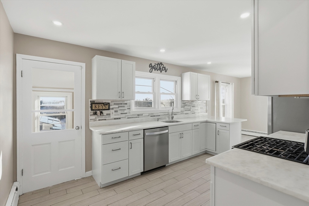 2 Oak Knoll Road Methuen, MA 01844 - Photo 14 of 41 Gallery Image 14