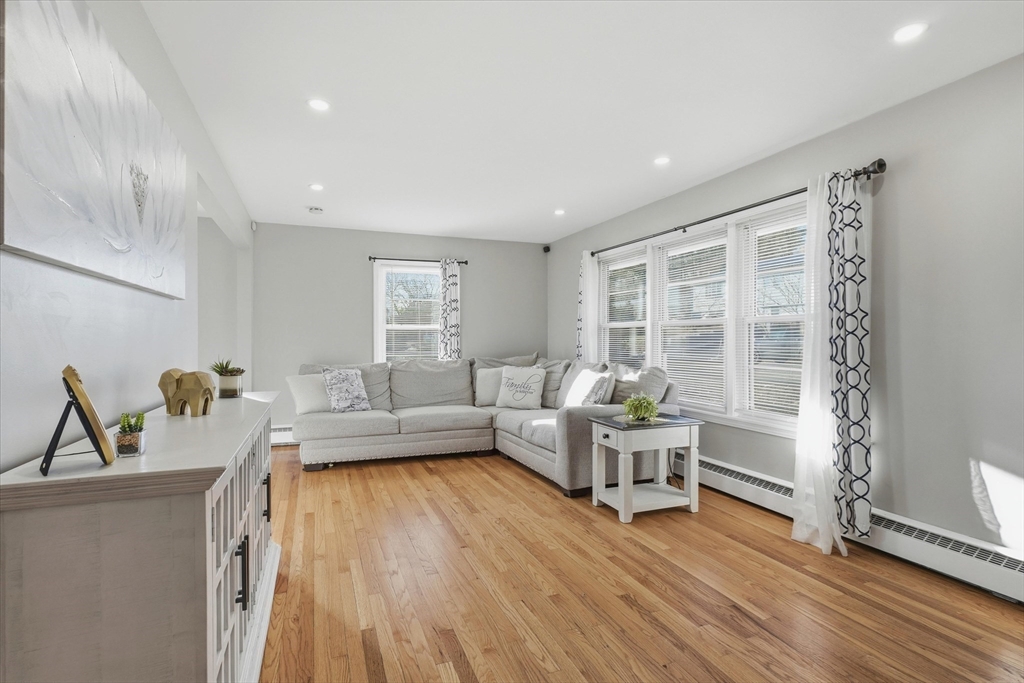2 Oak Knoll Road Methuen, MA 01844 - Photo 7 of 41 Gallery Image 7