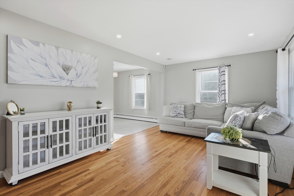 2 Oak Knoll Road Methuen, MA 01844 - Photo 8 of 41 Gallery Image 8