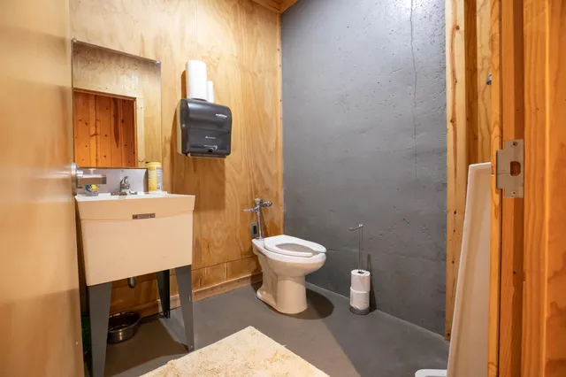 $898,500 | 8475 Gurd Road, Dowling, MI 49050