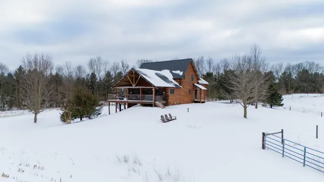 $898,500 | 8475 Gurd Road, Dowling, MI 49050