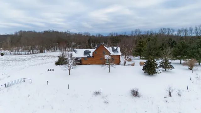 $898,500 | 8475 Gurd Road, Dowling, MI 49050