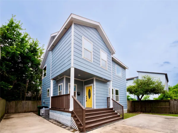 $2,399 | 1113 Bunton Street, Houston, TX 77009