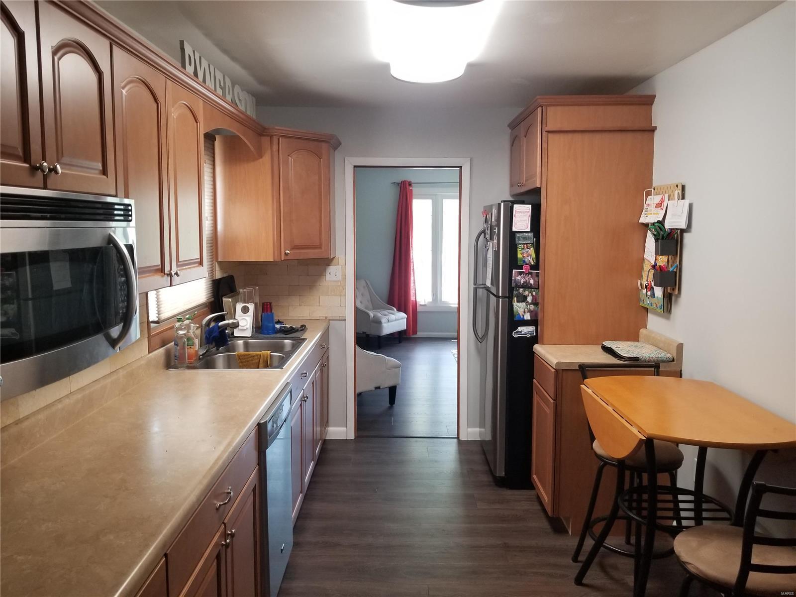 130 West 5th Street Roxana, IL 62084 - Photo 4 of 21