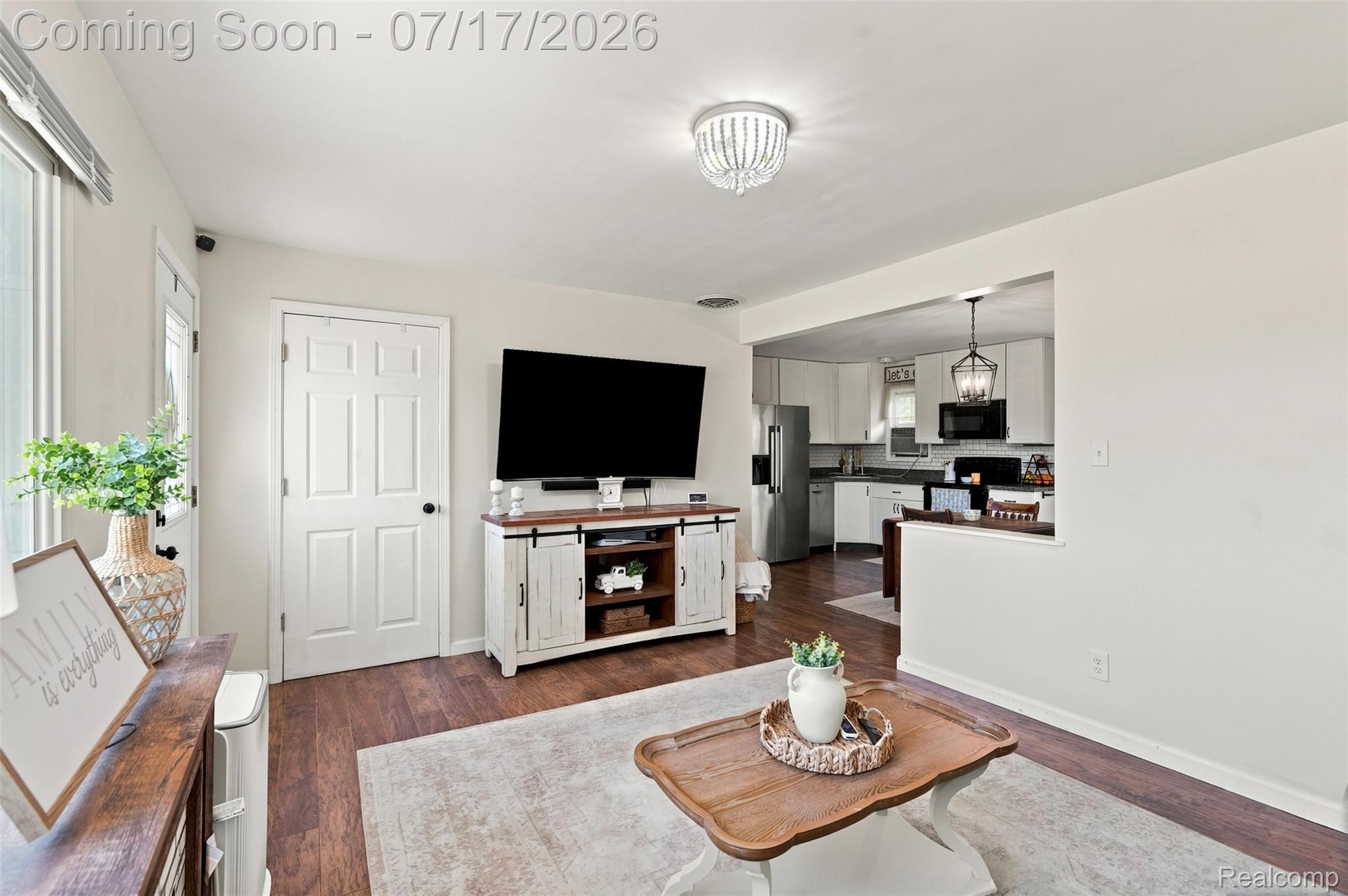 13514 Bird Road Byron, MI 48418 - Photo 4 of 35 034.jpg