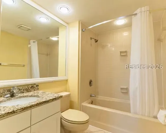 $1,750 | 40 Barcelona Drive, Unit 220, Hilton Head Island, SC 29928