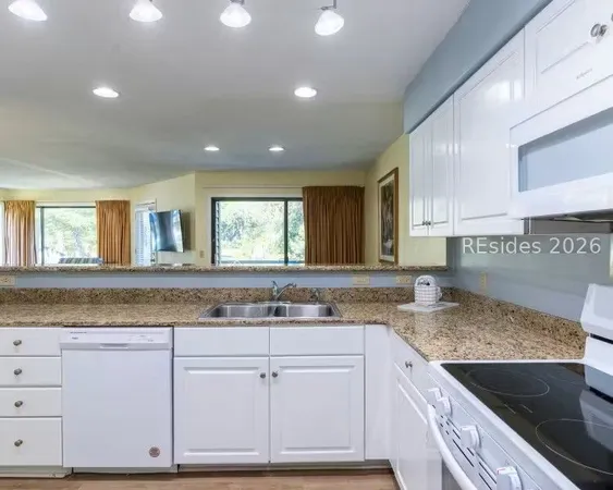 $1,750 | 40 Barcelona Drive, Unit 220, Hilton Head Island, SC 29928